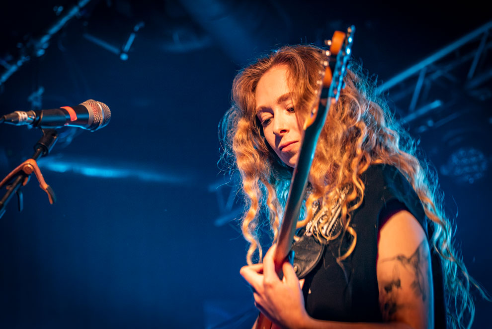 Meg, guitarist for Alfie Jukes performing at Chalk in Brighton 